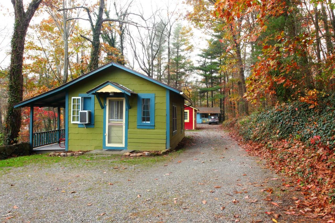 The Pines Cottages Woodfin Buitenkant foto