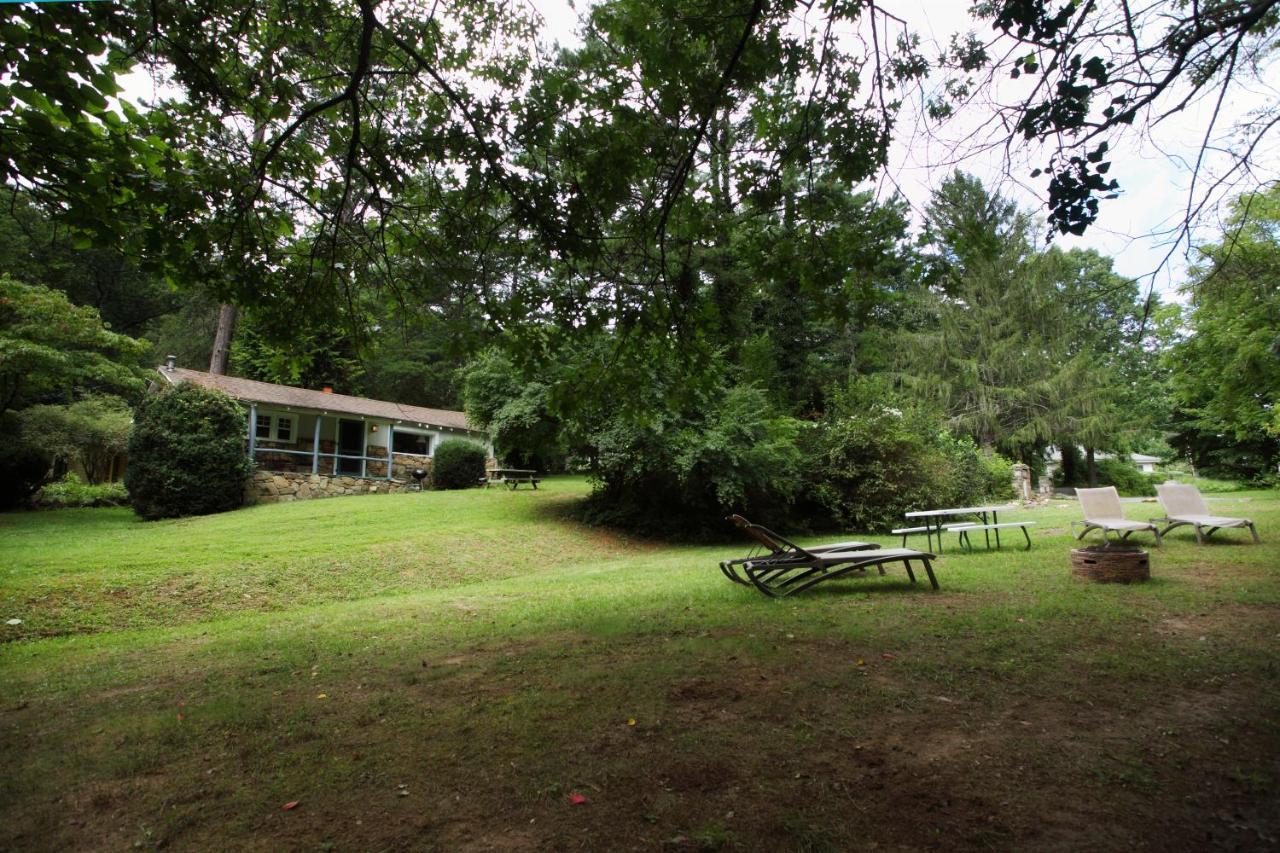 The Pines Cottages Woodfin Buitenkant foto