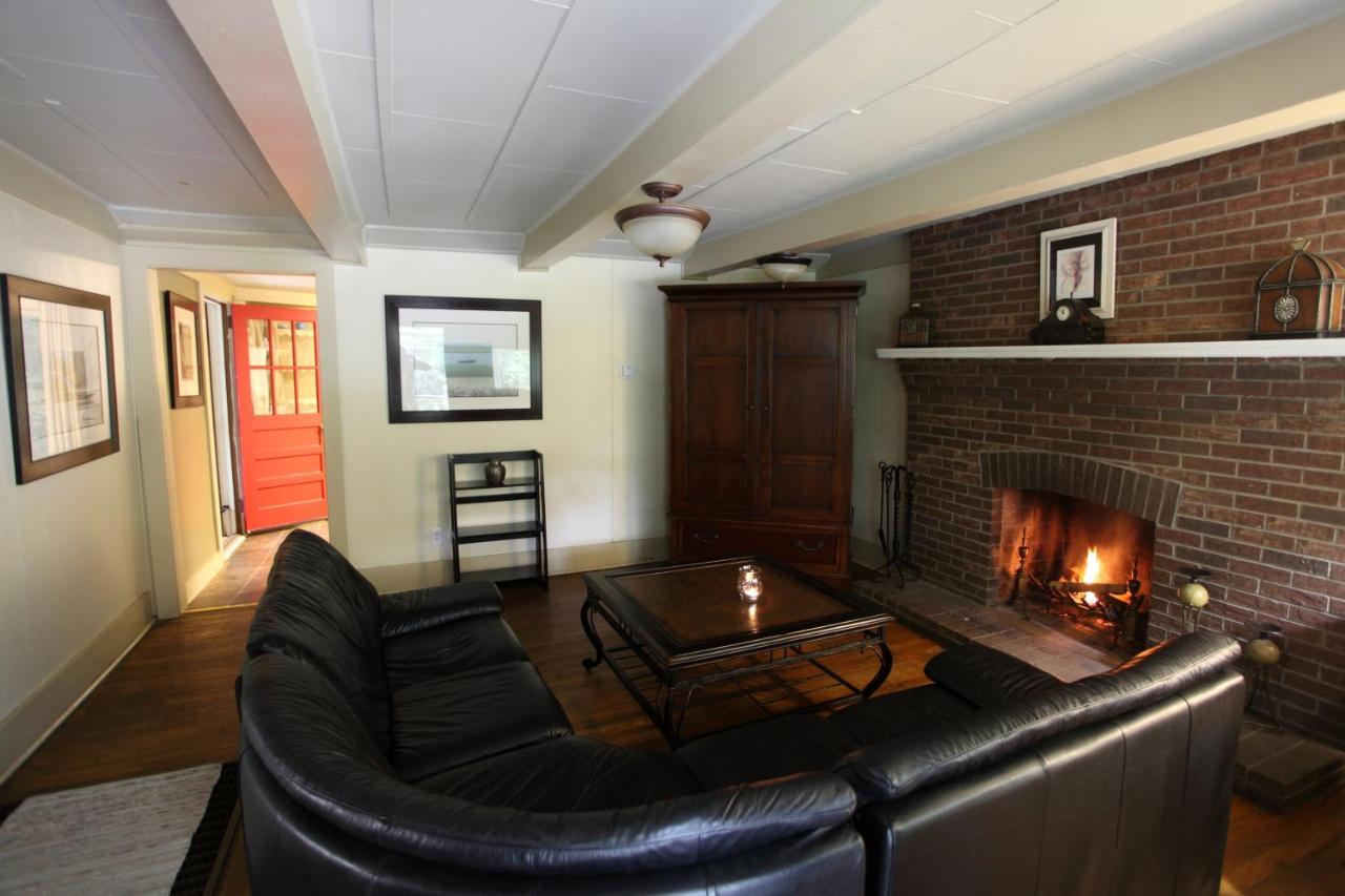 The Pines Cottages Woodfin Buitenkant foto