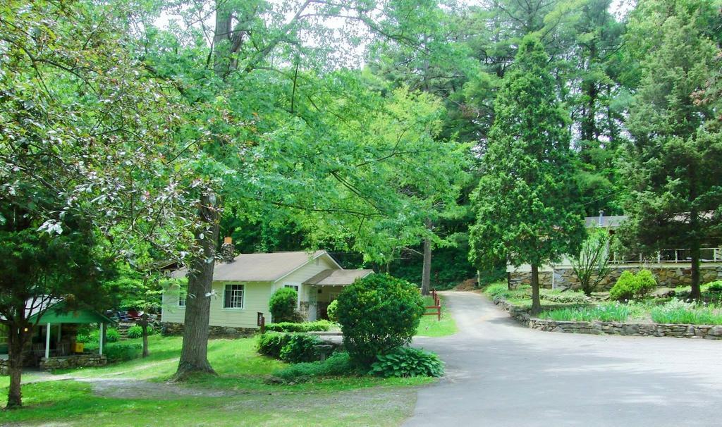The Pines Cottages Woodfin Buitenkant foto
