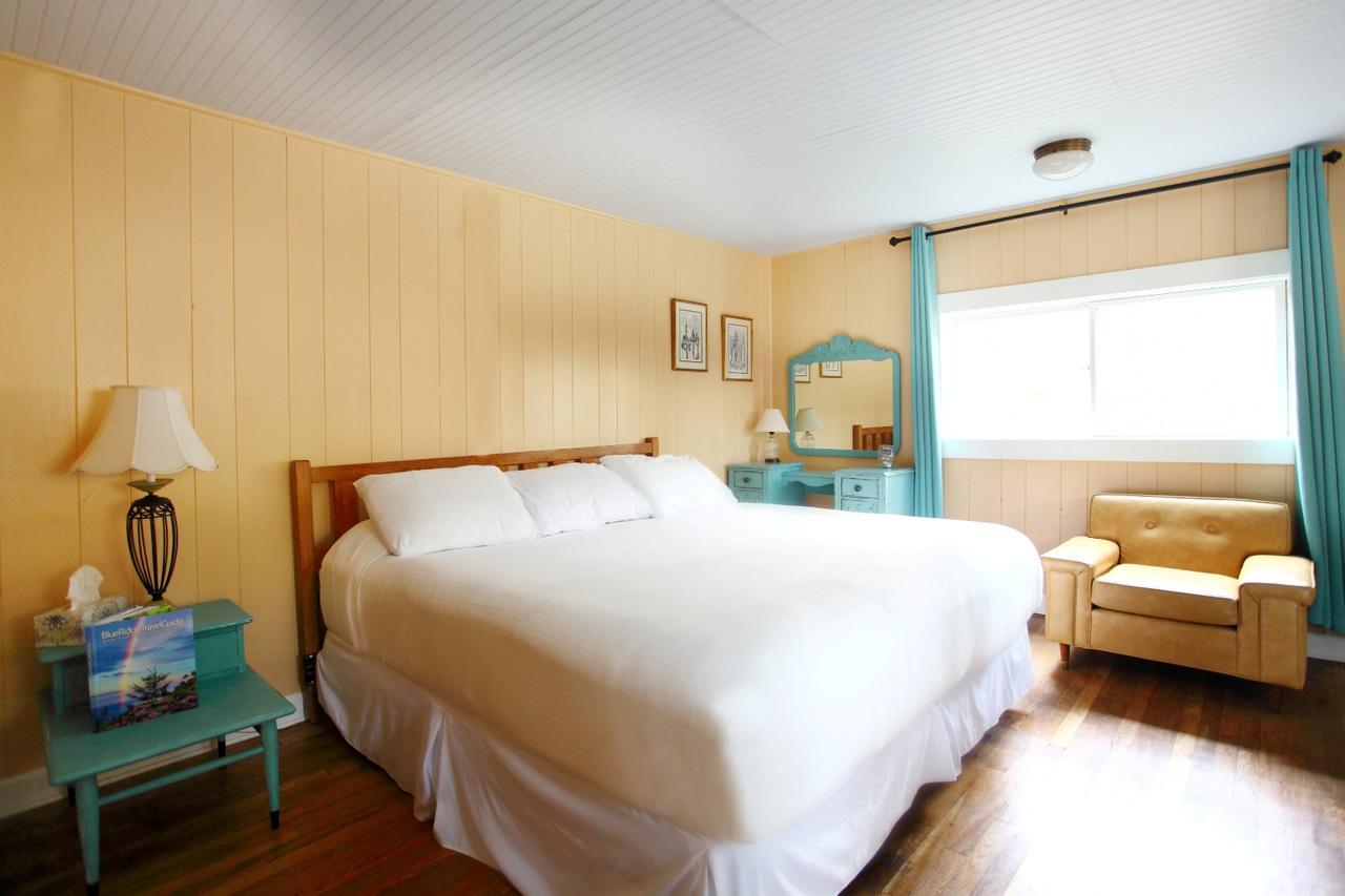 The Pines Cottages Woodfin Buitenkant foto